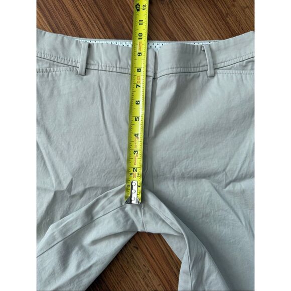 Talbots Women’s Perfect Short Cotton Blend Mid Rise Bermuda Shorts Beige Size 4P - Picture 9 of 10